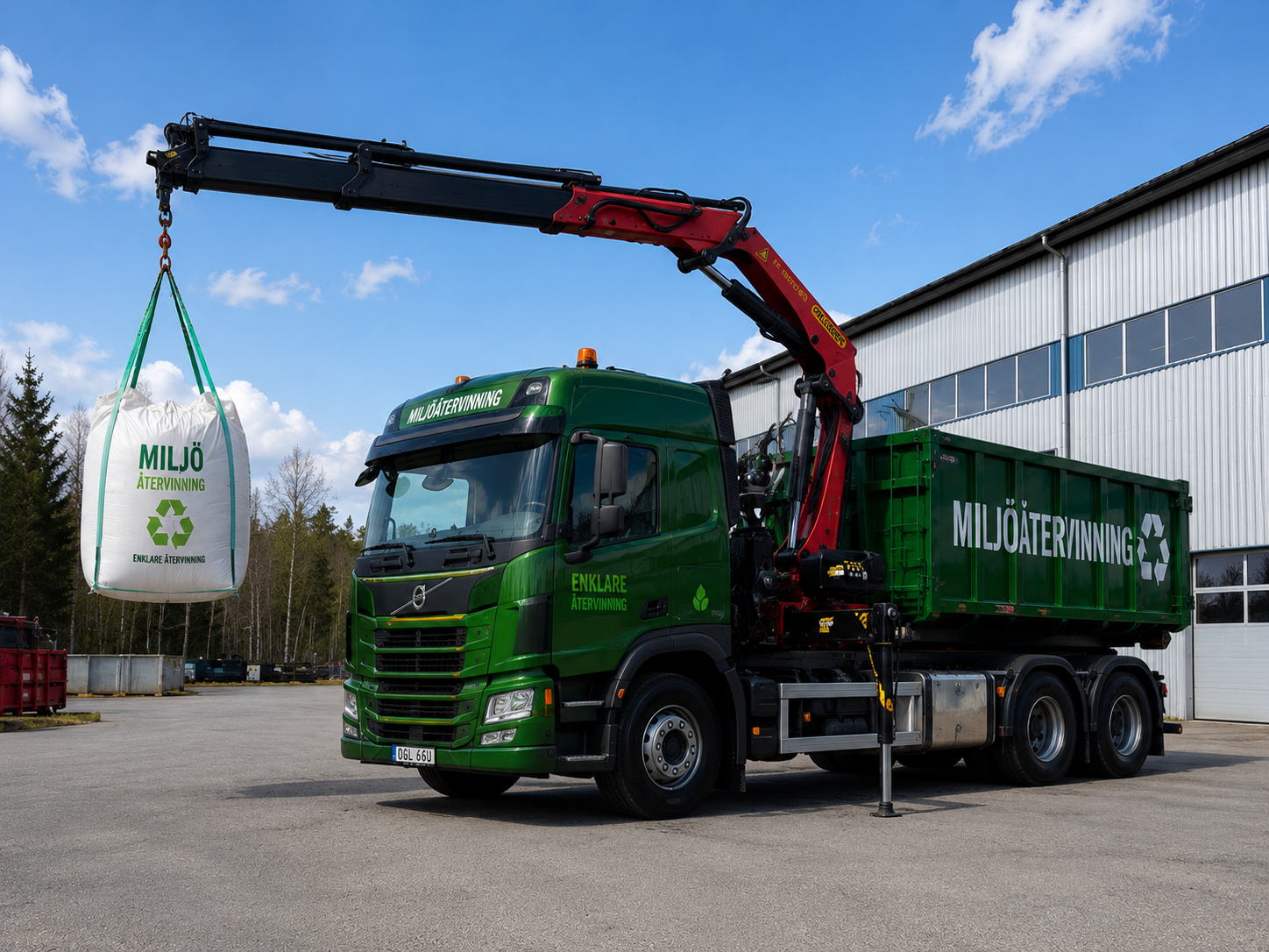 Miljöåtervinning lastbil med storsäck och container